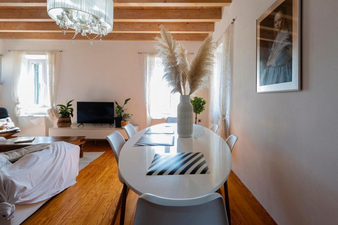 Artist Loft Apartment