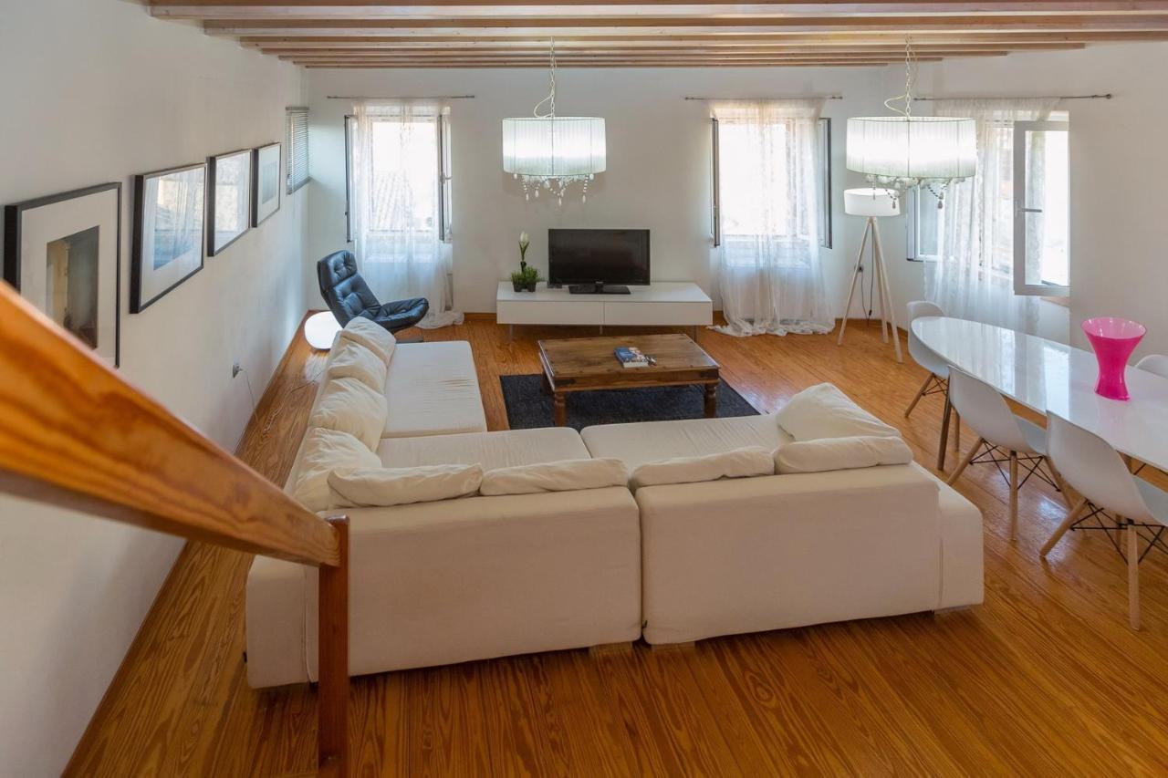 Artist Loft Apartment *